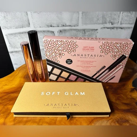 NEW!! Anastasia Beverly Hills Soft Glam Deluxe Trio - Picture 3 of 4